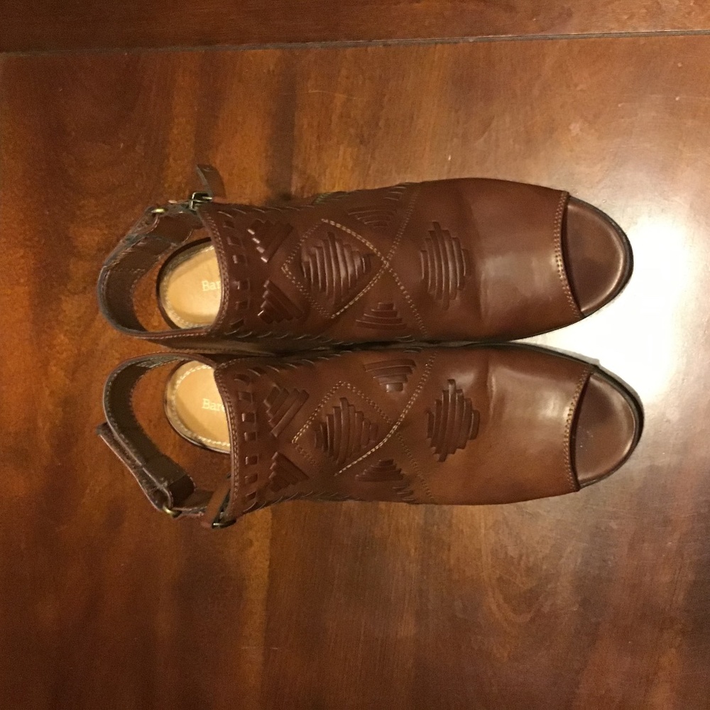 Ivalyn Sandal